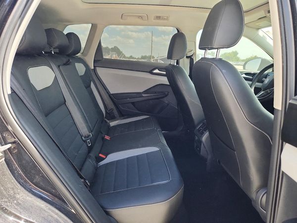 2022 VOLKSWAGEN TAOS SEL