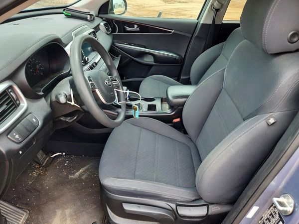 2020 KIA SORENTO L, LX, S