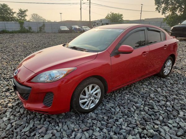 2013 MAZDA 3 Touring/GS