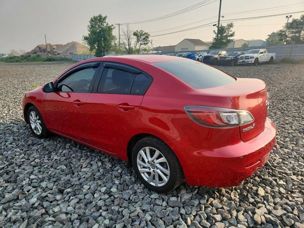 2013 MAZDA 3 Touring/GS