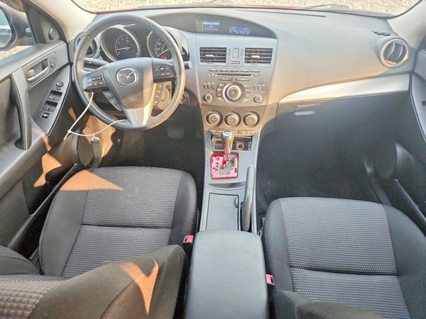 2013 MAZDA 3 Touring/GS
