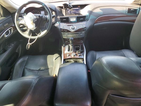 2019 INFINITI M37