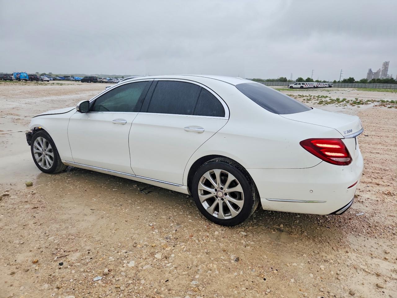 2017 MERCEDES-BENZ E E300-4M