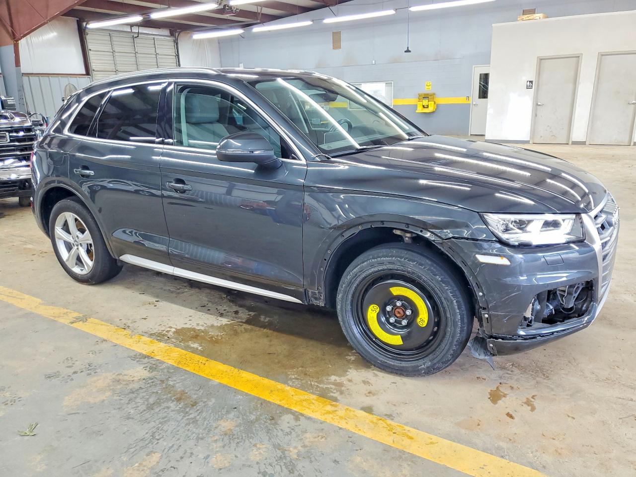 2020 AUDI Q5 quattro Premium Plus