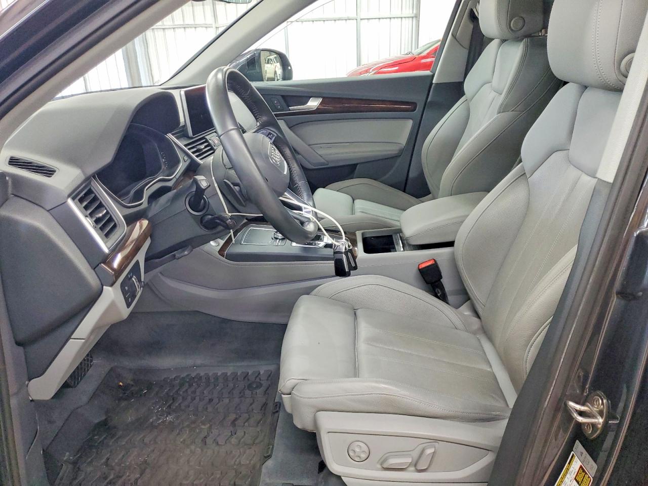 2020 AUDI Q5 quattro Premium Plus