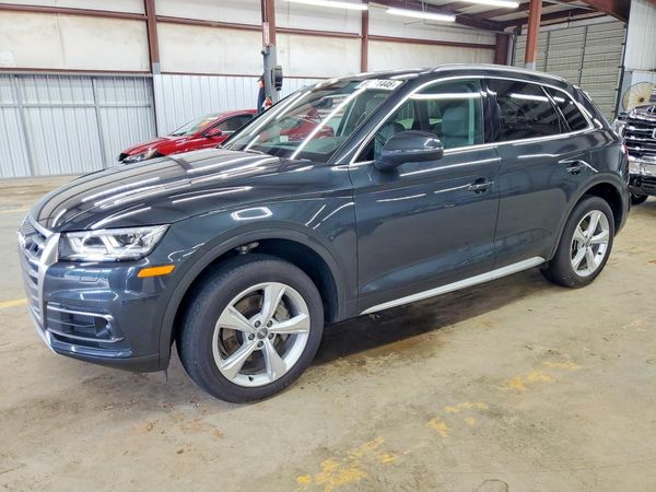 2020 AUDI Q5 quattro Premium Plus