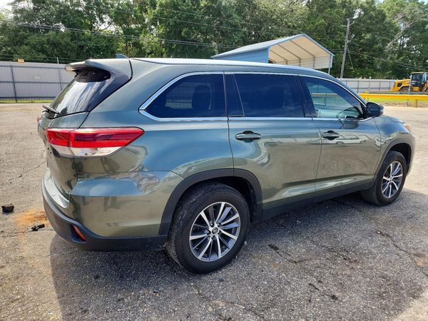 2019 TOYOTA HIGHLANDER SE/XLE
