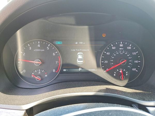 2017 KIA CADENZA
