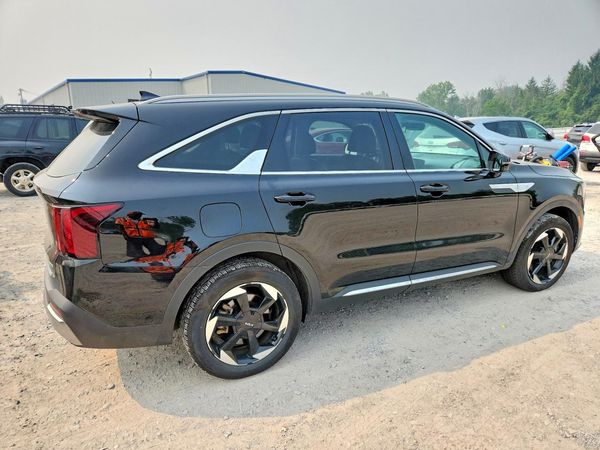 2025 KIA SORENTO