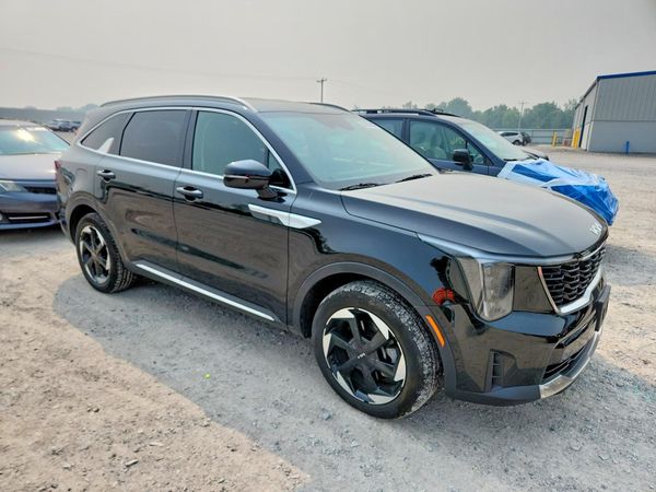 2025 KIA SORENTO