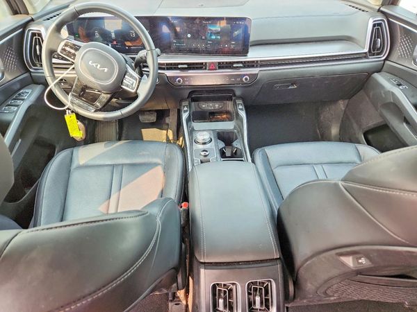 2025 KIA SORENTO