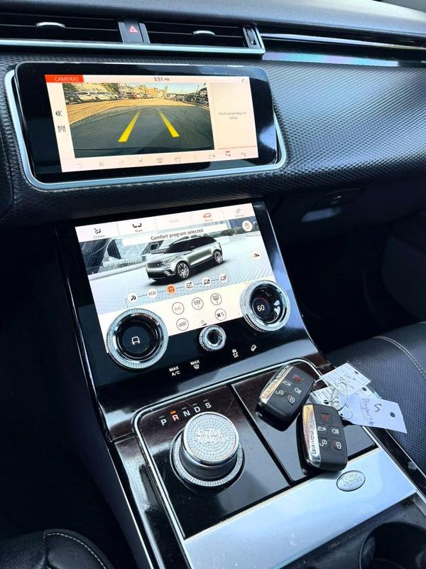 2019 LAND ROVER RANGE ROVER VELAR R-Dynamic SE