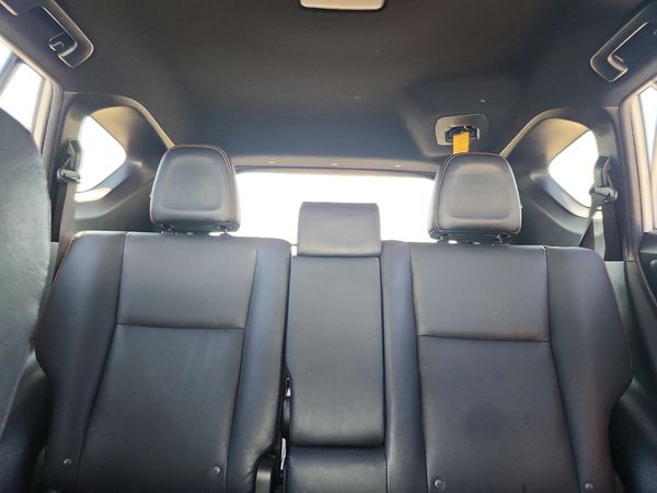 2018 TOYOTA RAV4 SE
