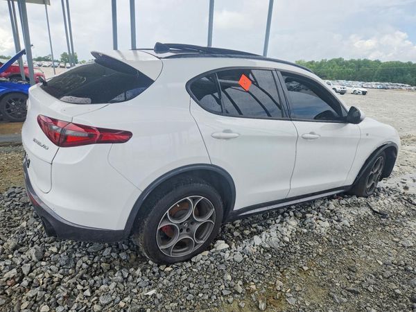 2022 ALFA ROMEO STELVIO TI AWD