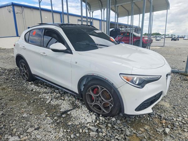 2022 ALFA ROMEO STELVIO TI AWD