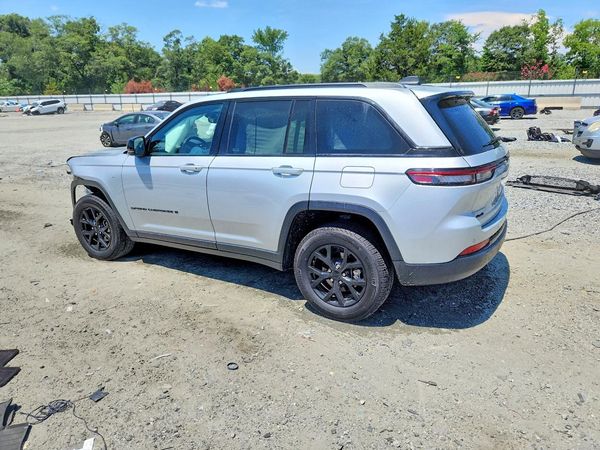 2024 JEEP GRAND CHEROKEE LAREDO 4X4