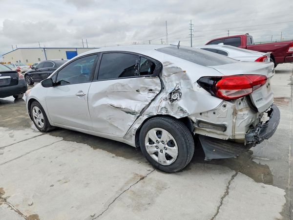2017 KIA FORTE LX Base