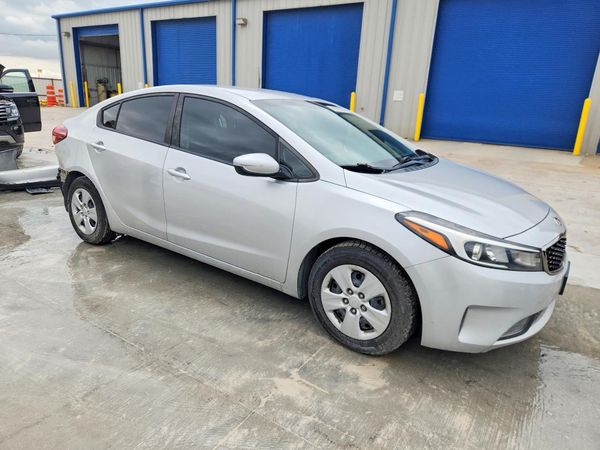 2017 KIA FORTE LX Base