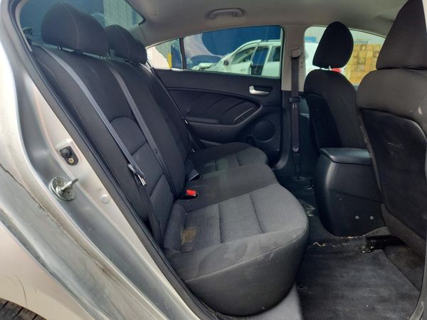 2017 KIA FORTE LX Base