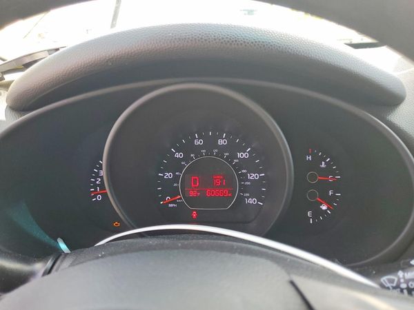 2017 KIA SOUL Base