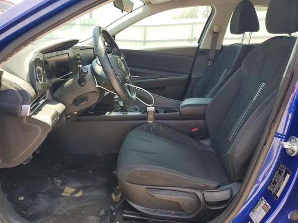 2021 HYUNDAI ELANTRA SEL w/ Convenience Pkg