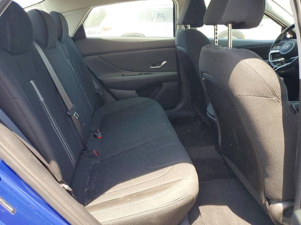 2021 HYUNDAI ELANTRA SEL w/ Convenience Pkg