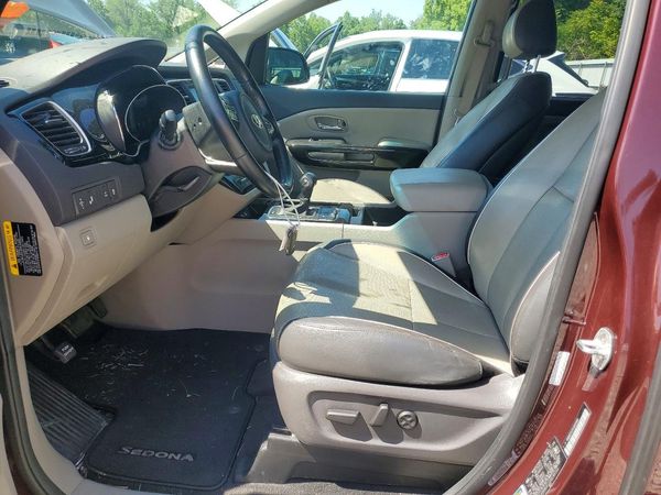 2016 KIA SEDONA EX - Middle level