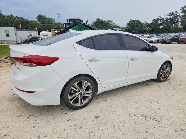 2017 HYUNDAI ELANTRA