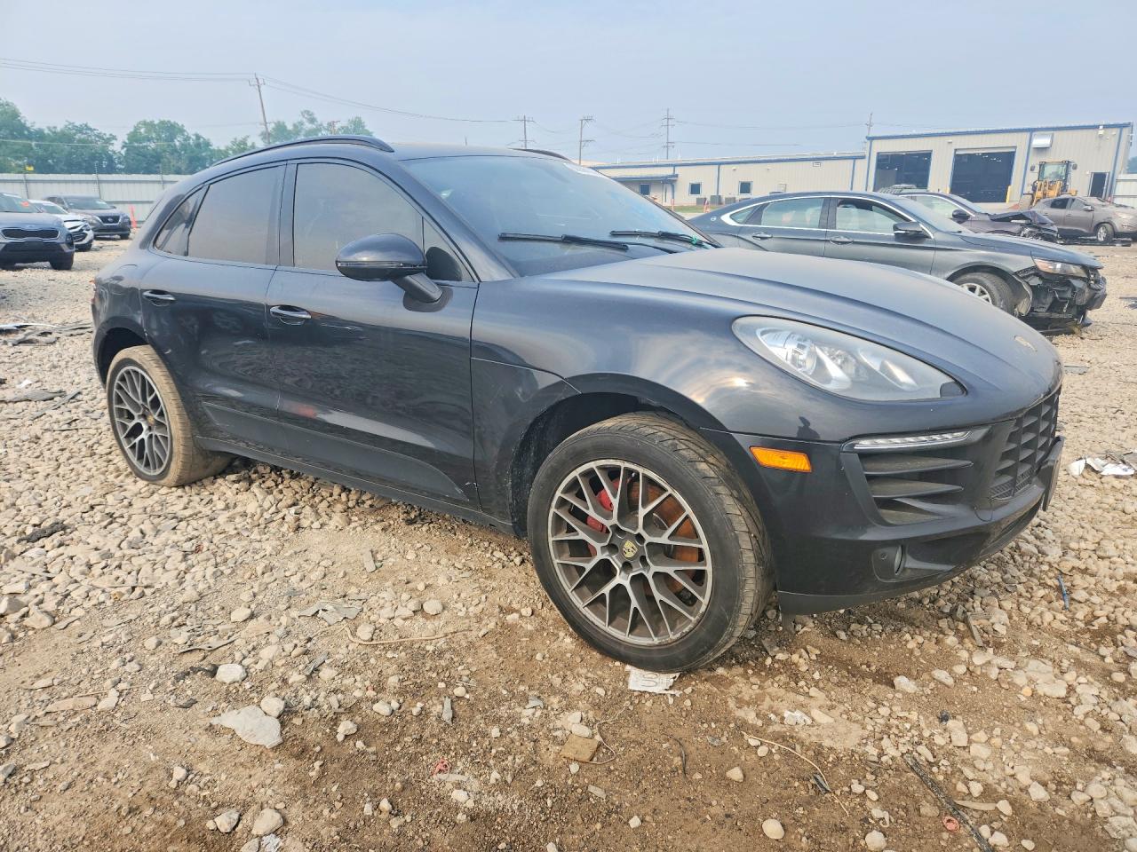 2016 PORSCHE MACAN