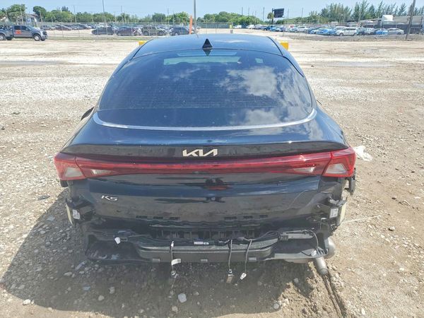 2022 KIA K5 EX