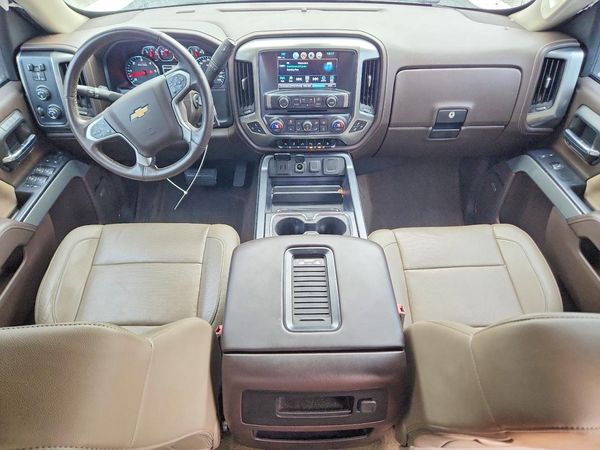 2017 CHEVROLET SILVERADO LTZ