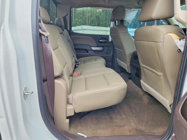 2017 CHEVROLET SILVERADO LTZ