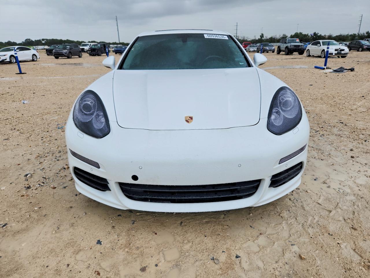 2015 PORSCHE PANAMERA Base (2WD), 4 (4WD)