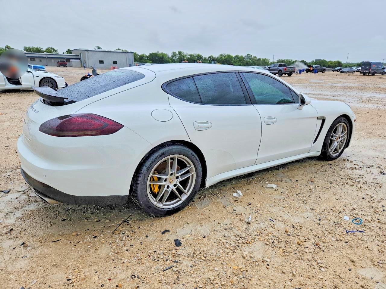 2015 PORSCHE PANAMERA Base (2WD), 4 (4WD)