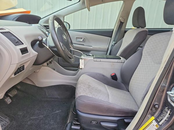 2016 TOYOTA PRIUS V