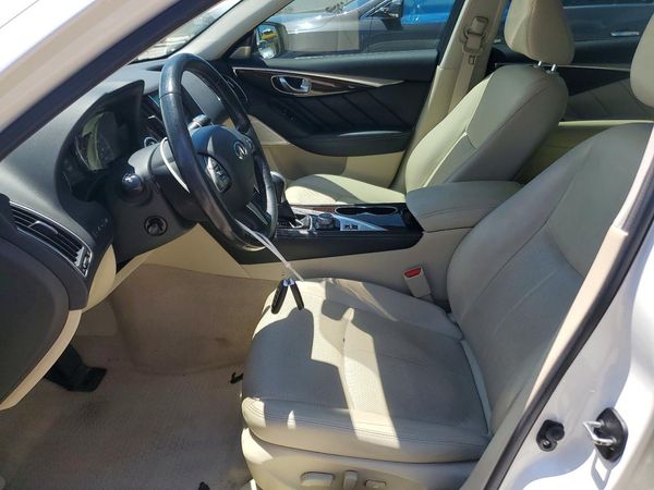 2017 INFINITI Q50