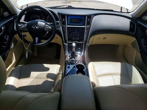 2017 INFINITI Q50