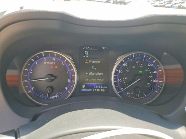 2017 INFINITI Q50