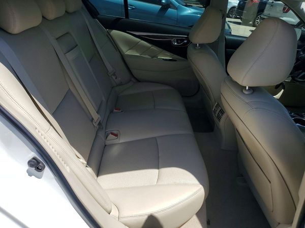 2017 INFINITI Q50