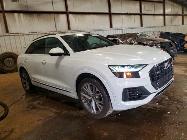 2021 AUDI Q8
