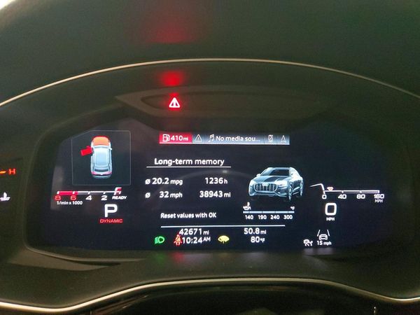 2021 AUDI Q8