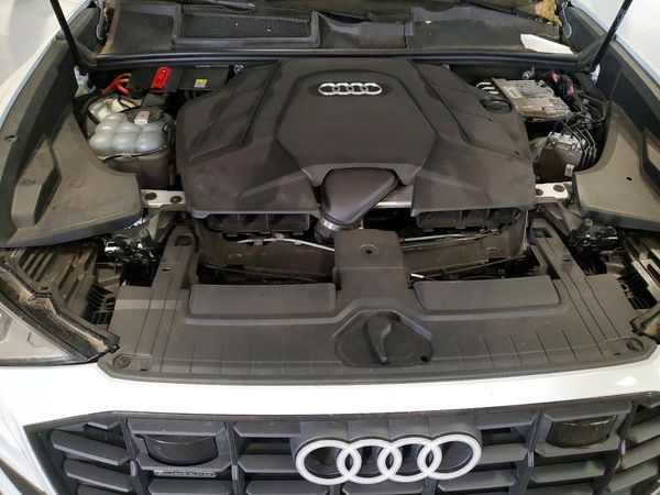 2021 AUDI Q8