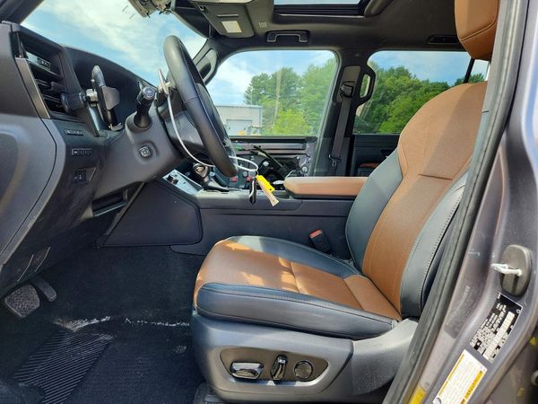 2024 LEXUS GX 550
