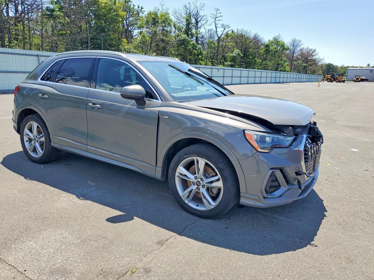 2021 AUDI Q3 S Line quattro Premium