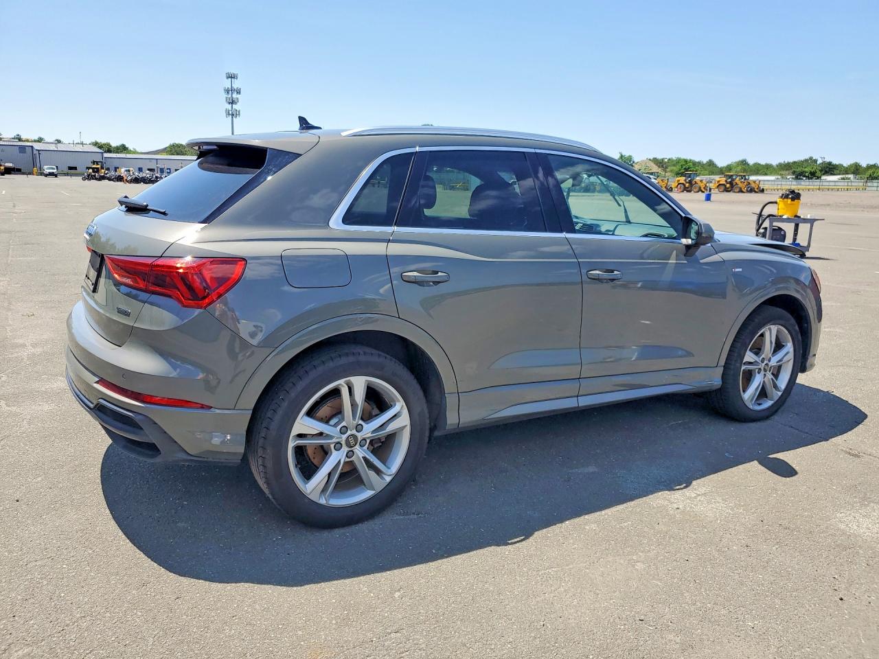 2021 AUDI Q3 S Line quattro Premium