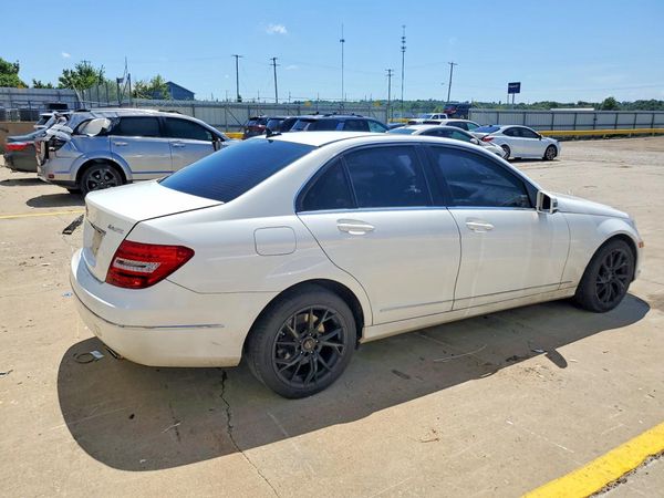 2013 MERCEDES-BENZ C C300