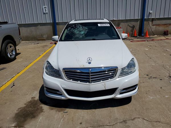 2013 MERCEDES-BENZ C C300