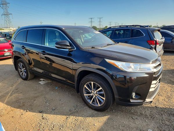 2017 TOYOTA HIGHLANDER SE/XLE