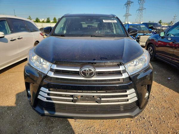 2017 TOYOTA HIGHLANDER SE/XLE