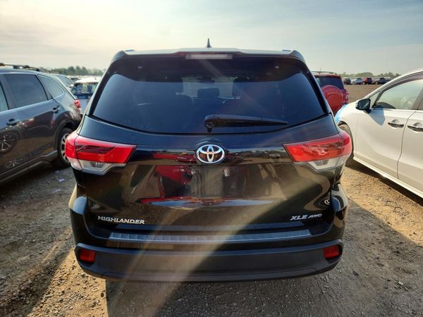 2017 TOYOTA HIGHLANDER SE/XLE